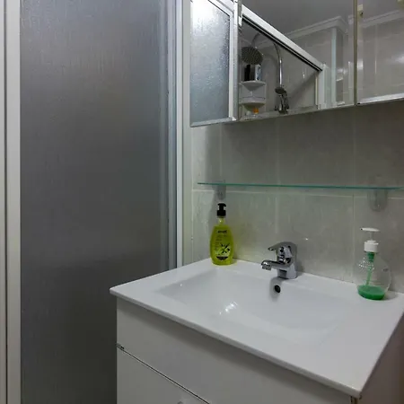 Apartamento Three Bedroom On Almudena