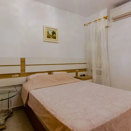 Three Bedroom On Almudena *