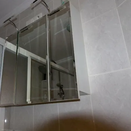 Three Bedroom On Almudena Apartamento *